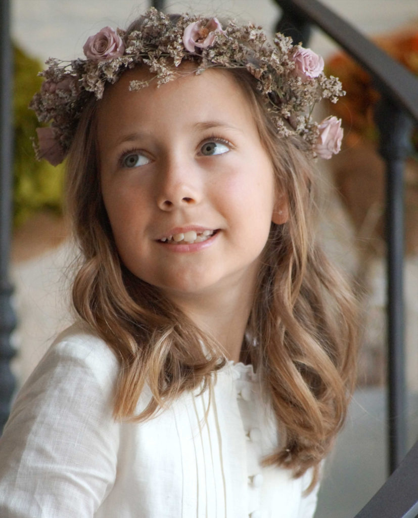 Corona de niña comunión de flores preservadas